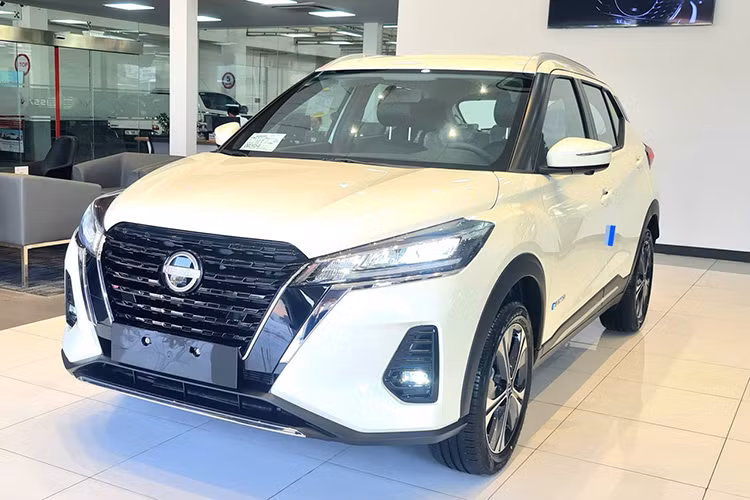 Gia oto tai Viet Nam giam ca tram trieu dong sau Tet Nguyen dan-Hinh-2