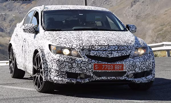 Honda Civic Type R the he moi lan banh tren duong thu