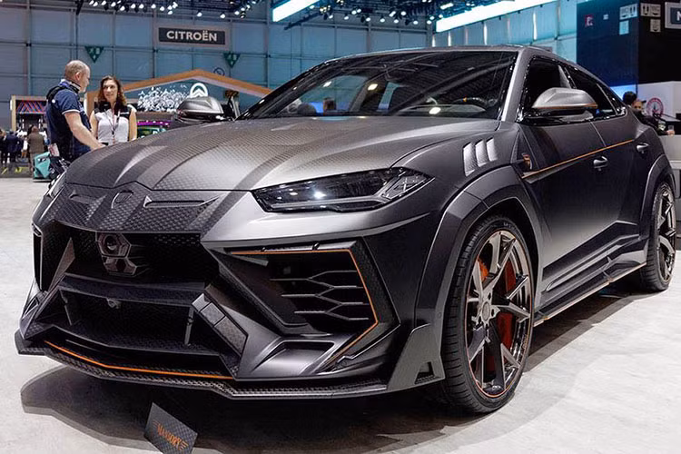 Tại triển lãm ôtô Geneva 2019, Mansory đem tới những bản độ độc, thậm chí cả bản độ đột phá cho Bugatti Chiron hay Rolls-Royce Cullinan. Ở góc độ khác, mẫu siêu SUV Lamborghini Urus cũng "đang hot" không kém trên toàn cầu mà ngay cả ở Việt Nam cũng được độ từ Mansory.