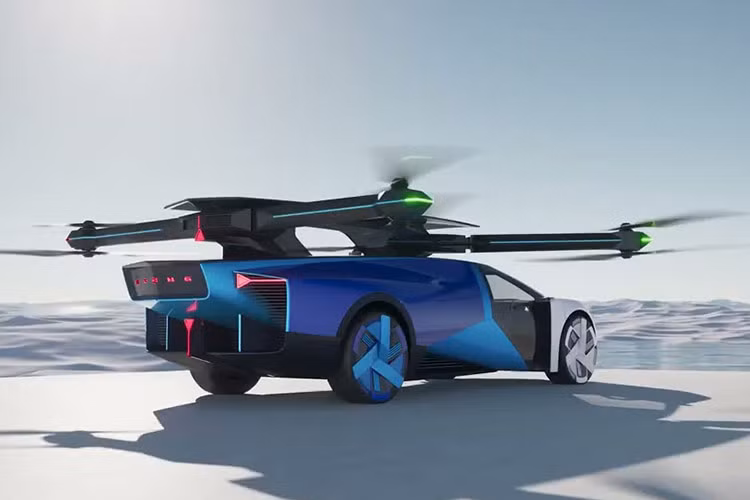 Về Xpeng AeroHT của Trung Quốc, nó đã được tiết lộ trong ngày công nghệ 1024 diễn ra vào năm ngoái, mẫu xe này vẫn gần giống với những hình ảnh bằng sáng chế được đưa ra hồi đầu năm 2023, trong đó, ô tô bay của Xpeng có thể gập cánh quạt và lái trên đường công cộng. Công ty tuyên bố họ đang nghiên cứu hướng thứ hai của phương tiện bay. Nó là một chiếc ô tô mô-đun có tàu mẹ và thân bay.