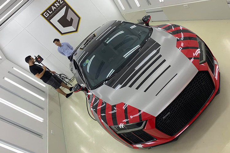 Vào trưa ngày 13/6/2019, khi chỉ cách một ngày nữa hành trình siêu xe Car Passion 2019 sẽ bắt đầu diễn ra, Cường Đô la đã tiết lộ siêu phẩm sẽ tham dự hành trình Car Passion 2019 khiến không ít người bất ngờ - đó chính là chiếc siêu xe Audi R8 V10 Plus. Tuy nhiên ngoại thất xe đã được những người thợ nước ngoài bay sang Việt Nam làm mới.