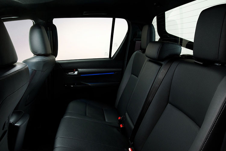 Toyota Hilux bán ra lần đầu tiên tại Nhật Bản vào năm 1968 và một năm sau đó được giới thiệu tại thị trường châu Âu. Kể từ đó, Hilux vẫn là một trong những mẫu xe thành công nhất của Toyota.