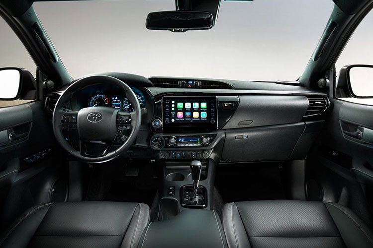 Toyota Hilux là mẫu xe nổi tiếng về độ bền cũng như hiệu suất off-road trong suốt hơn 50 năm qua. Ngoài động cơ mạnh mẽ, xe còn mang lại cảm giác thoải mái khi sử dụng hàng ngày. Giải thưởng IPUA lần này một lần nữa nhấn mạnh sự hoàn thiện ngày càng tăng của xe Toyota Hilux.