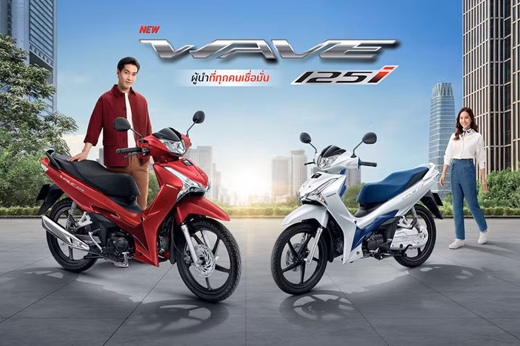 Giá xe Honda Wave 125i 2025 tại thị trường Thái Lan cho các phiên bản này lần lượt là 58.200 baht (khoảng 42,85 triệu đồng) và 56.000 baht (khoảng 41,2 triệu đồng).