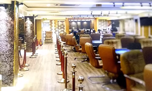 Danh bac duoi hinh thuc choi Poker: Lan dau co o nhom bi triet pha-Hinh-2