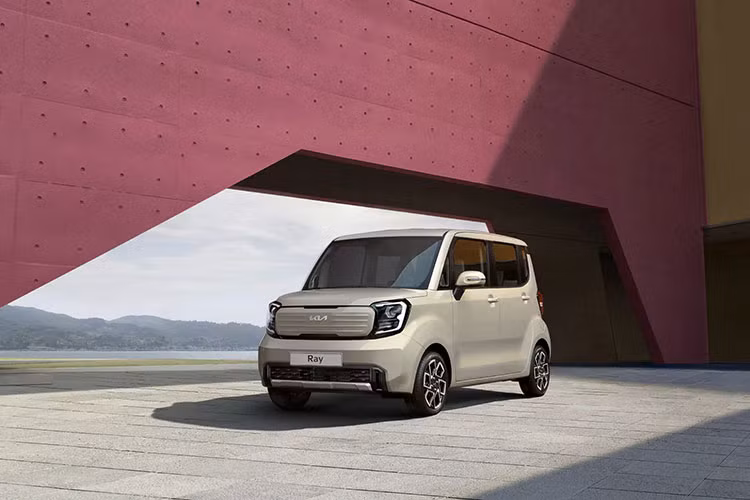 Giá xe Kia Ray 2023 vẫn chưa được hé lộ. Trong khi đó, phiên bản cũ của xe có giá khởi điểm chỉ 13,55 triệu Won (khoảng 243 triệu đồng).