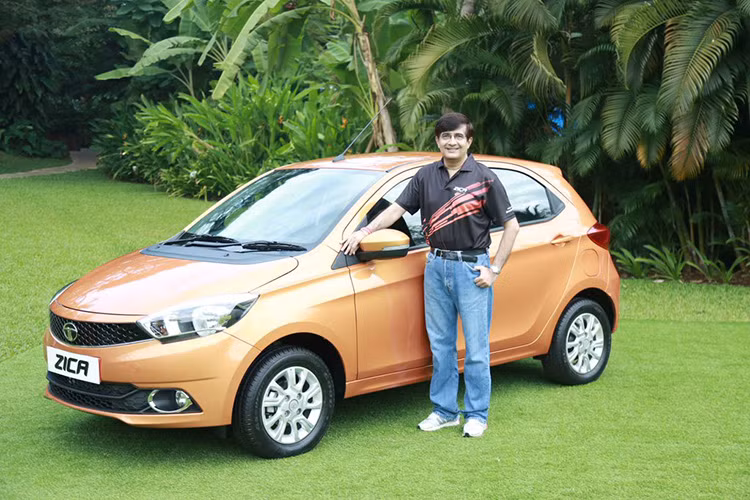 Hãng xe Tata đã tung ra những hình ảnh chính thức đầu tiên của mẫu xe hatchback cỡ nhỏ giá rẻ mới mang tên Zica. Qua đó, Tata Zica hatchback mới sẽ có mặt trên thị trường vào đầu năm 2016.