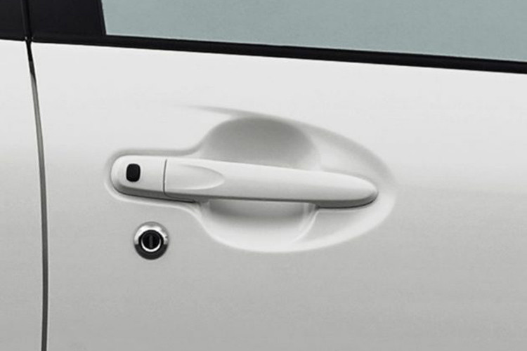 Nhờ đó, diện mạo mới của Toyota Avanza nâng cấp đã không còn lỗi thời như trước nhằm thu hút thêm khách hàng và tăng tính cạnh tranh hơn với các đối thủ như Mitsubishi Xpander vốn đang "làm mưa làm gió".