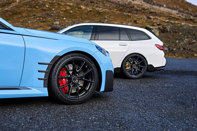 Tuy nhiên, để có thể lắp đặt, khách hàng cần mua thêm gói trang bị bổ sung bao gồm trục bánh xe mới với mức giá 11.037 USD. Ngoài ra, người dùng còn phải chi thêm: 567 USD cho bộ dụng cụ tháo lắp. 323 USD cho ổ khóa mâm. 1.270 USD cho cờ lê lực. Khoảng 100 USD cho mỡ bôi trơn và keo dán nhôm. 