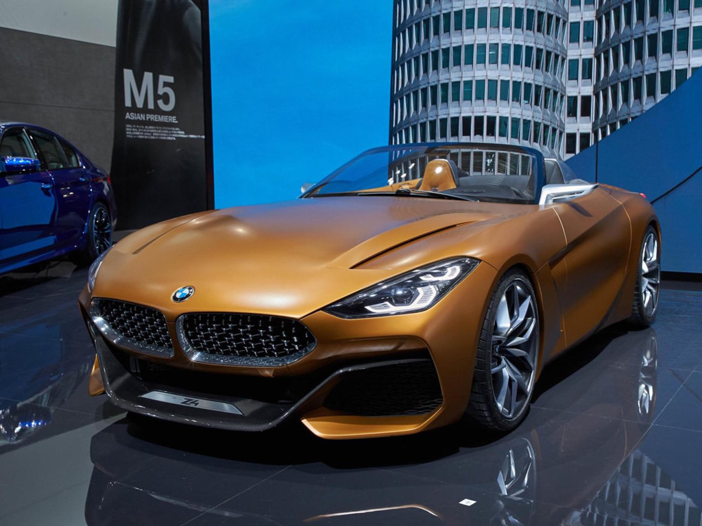 Từng ra mắt dưới dạng concept vào tháng 8/2017, BMW Z4 Roadster 2019 thế hệ thứ 3 sẽ chính thức trình làng tại triển lãm Geneva 2018. Đây là thành quả hợp tác sản xuất giữa BMW và Toyota. Chính vì thế Z4 chia sẻ công nghệ của mình với thế hệ tiếp theo của Toyota Supra. Xe sở hữu động cơ tăng áp 2.0 lít, công suất 194 mã lực và mô-men xoắn 320 Nm.