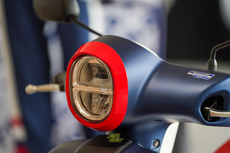 Giá xe Yamaha Fazzio x Fila Limited Edition 2024 tại Thái Lan là 62.900 bath (khoảng 42,8 triệu đồng), đắt hơn so với phiên bản tiêu chuẩn với mức cao nhất chỉ 55.500 baht (khoảng 37,8 triệu đồng).