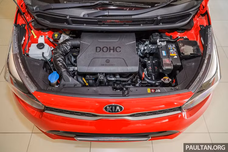 Về động cơ, Kia Morning bản X-Line và KX đều sử dụng chung động cơ 1.2L cho công suất tối đa 82,8 mã lực (84 PS) tại 6.000 vòng/ phút và mô-men xoắn cực đại 122 Nm đạt từ 4.000 vòng/ phút. Sức mạnh được truyền xuống cầu trước (FWD) thông qua hộp số tự động 4 cấp (4 AT) - không có bản số sàn.