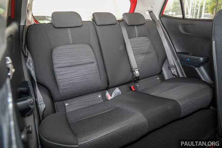 Các trang bị khác bao gồm kiểm soát ổn định thân xe, ổn định đường thẳng và torque vectoring (điều chỉnh vô lăng theo mô-men), phanh ABS khẩn cấp tự động, cảnh báo va chạm phía trước và kiểm soát áp suất lốp. Theo Paultan cho biết đây chiếc xe cỡ nhỏ giá rẻ được trang bị an toàn tốt nhất tại Malaysia.