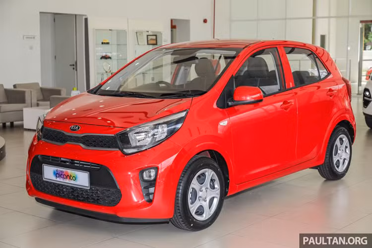 Kia Malaysia đã giới thiệu 02 phiên bản mới cho dòng xe cỡ nhỏ, giá rẻ là Picanto (tên gọi Morning tại Việt Nam) bao gồm: Kia Morning 2019 mới bản KX - giá rẻ và X-Line cao cấp với ngoại thất mang diện mạo nổi bật trẻ trung với các chi tiết màu xanh dạ quang làm điểm nhấn bắt mắt.