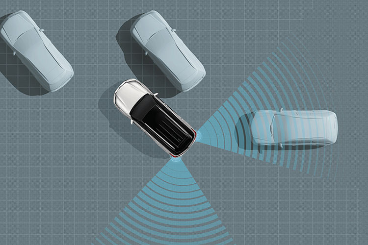 Động cơ đồng hành với hộp số tự động 6 cấp, đi kèm lẫy chuyển số thể thao sau vô lăng, và hệ dẫn động 1 cầu. Cuối cùng là hệ thống treo hiệu chỉnh với giảm xóc trước/sau dành riêng cho Toyota Fortuner Commander 2022.