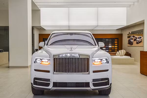 Hang xe Rolls-Royce cong bo nha phan phoi moi tai Viet Nam-Hinh-3