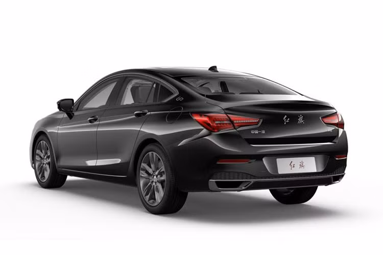 Nguồn cung cấp sức mạnh cho mẫu xe sang Trung Quốc này là động cơ xăng 4 xi-lanh, tăng áp, dung tích 1,8 lít, sản sinh công suất tối đa 178 mã lực và mô-men xoắn cực đại 250 Nm. Sức mạnh được truyền tới bánh thông qua hộp số tự động 6 cấp. Giá dao động từ 185.800 - 195.800 Nhân dân tệ (tương đương 630,6 đến 664,5 triệu đồng).