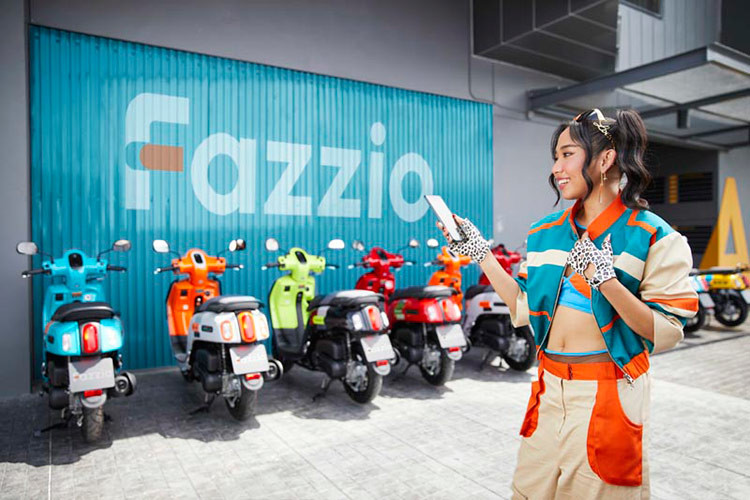 Yamaha Fazzio 2025 cũng được trang bị hệ thống giảm xóc trước ống lồng, phía sau là giảm xóc lò xo đơn tạo sự ổn định cho xe khi di chuyển trên các điều kiện đường. Ngoài ra xe cũng được trang bị phanh đĩa cho bánh trước, tang trống cho bánh sau đảm bảo an toàn khi vận hành.