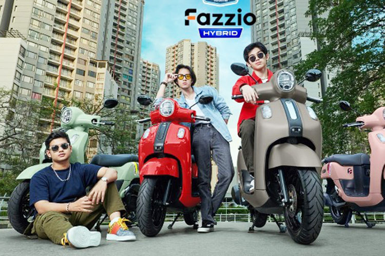 Về cơ bản, Yamaha Fazzio Hybrid 2025 mới chỉ đơn thuần là bản cập nhật màu sắc mới dành của Yamaha Fazzio Hybrid. Cả ba phiên bản gồm bản Tiêu chuẩn, NEO và LUX đều được cập nhật các màu sắc mới để người sử dụng có thêm các tùy chọn phù hợp với sở thích.