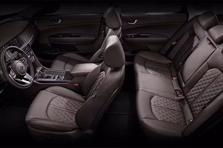 Động cơ thứ hai 2.0L LPI cho công suất 153 mã lực và mô men xoắn 196 Nm nếu kết hợp hộp số sàn, công suất 151 mã lực và mô-men xoắn 194 Nm nếu kết hợp với hộp số tự động. Ngoài ra, động cơ diesel 1.7L cho công suất 141 mã lực và mô men xoắn 340 Nm.