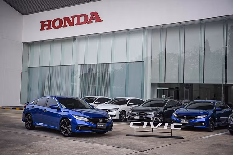 Các trang bị an toàn tiêu chuẩn của mẫu xe sedan Honda Civic RS 2019 dự định về Việt Nam sẽ là cân bằng điện tử, chống bó cứng phanh ABS, phân phối lực phanh điện tử EBD và cảnh báo dừng khẩn cấp...