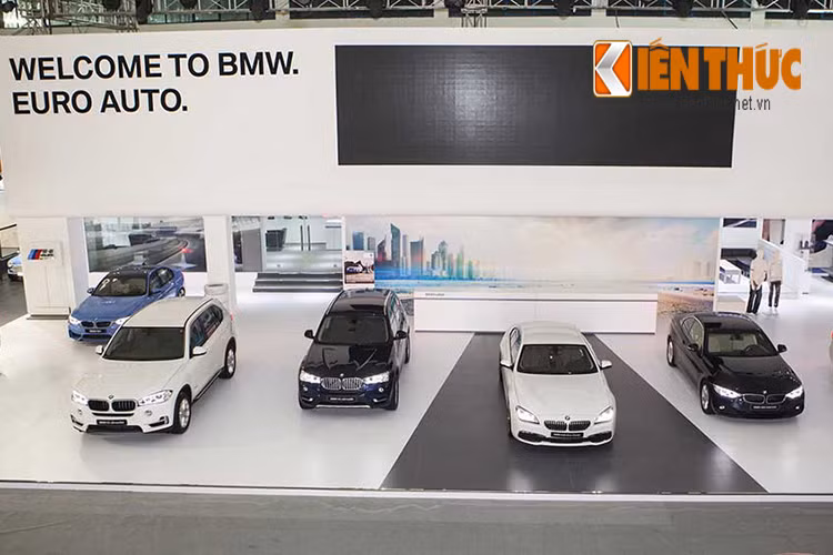 Theo ông Horst J. Herdtle – Tổng Giám Đốc Euro Auto chia sẻ: “Đến với gian hàng BMW tại VIMS 2015, người hâm mộ sẽ cảm nhận được: nét thẩm mỹ, sự năng động và tinh thần tiên phong thông qua sự hiện diện của dàn sản phẩm mới nhất, thuộc phân khúc đa dạng nhất".