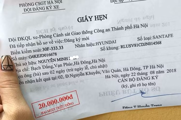 Được biết, chủ nhân bốc biển số của chiếc xe này là nữ, biển số "ngũ quý 3" của chiếc xe Santafe máy xăng bản cao cấp này được bốc tại quận Hà Đông, Hà Nội. Theo nhiều dân buôn xe cho hay thường những mẫu xe tầm trung sau khi có được biển đẹp "tứ hoặc ngũ quý", thường được chủ nhân rao bán ngay cho những người đam mê sưu tầm.