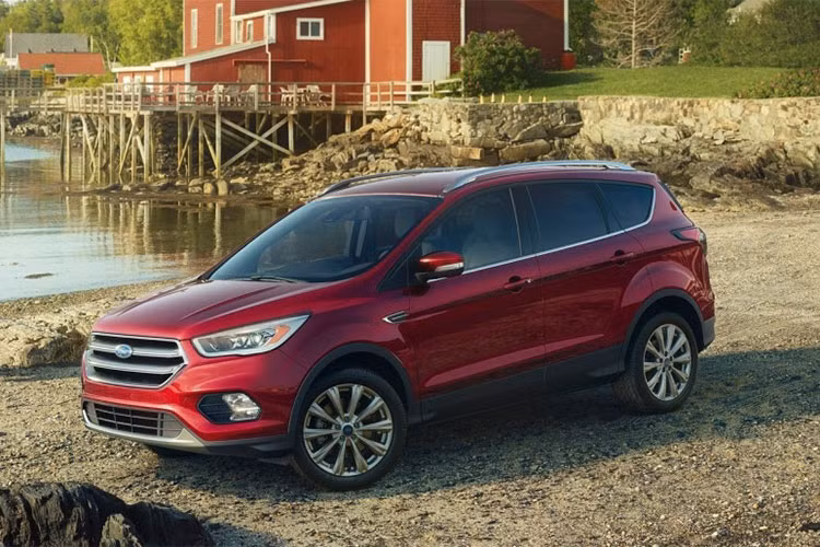 Bán được 25.101 chiếc, tăng 9% so với cùng kỳ nhưng Ford Escape nằm ở vị trí thứ 9 trong danh sách xe bán chạy tại Mỹ tháng 11/2017.