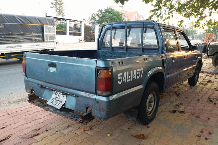 Trước đây, những người hỏi mua dòng xe này thường là nhóm người làm việc liên quan đến công trường, xây dựng, thường xuyên chở hàng hóa cồng kềnh hoặc bụi bẩn. Việc sử dụng một chiếc xe đời "sâu" cũng mất thời gian cho việc tìm phụ tùng để thay thế hoặc sửa chữa - đặc biệt là những thuế phí sau đó...