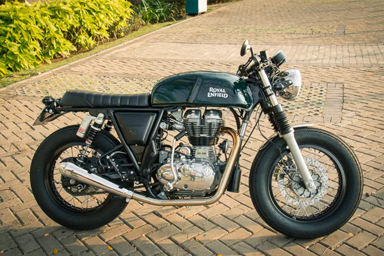 Theo nhà phân phối thuong hiệu xe môtô Royal Enfield chính hãng tại Việt Nam tiết lộ, trọn bộ 22 món đồ chơi của Libero Moto cho chiếc xe này có giá vào khoảng 90 triệu đồng, chiếc xe mới có mức giá 137 triệu đồng (tổng cộng chiếc xe lên đến 227 triệu đồng).