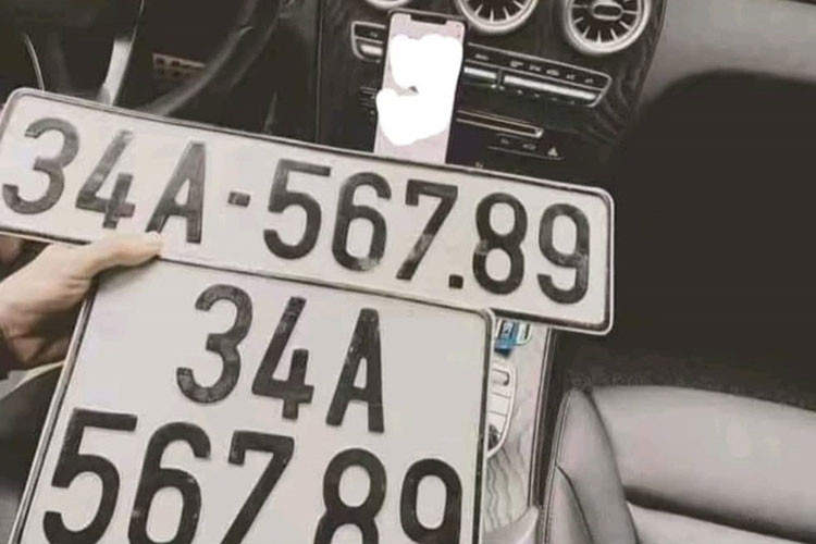 Giá xe BMW X5 2022 hiện đang chính hãng tại Việt Nam từ 4,1 tỷ đồng cho bản tiêu chuẩn và 2 bản còn lại bao gồm BMW X5 xDrive40i xLine cùng BMW X5xDrive40i xLine Plus có giá lần lượt 4,12 tỷ đồng và 4,17 tỷ đồng.