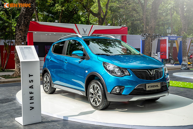 VinFast có 3 mẫu xe sẽ ra mắt khách hàng trong năm 2019, trong đó được mong chờ nhất là mẫu xe hạng A VinFast Fadil. Xe được mua bản quyển của GM toàn cầu, sử dụng chung khung gầm với Chevrolet Spark và thiết kế giống với Opel Karl Rocks.