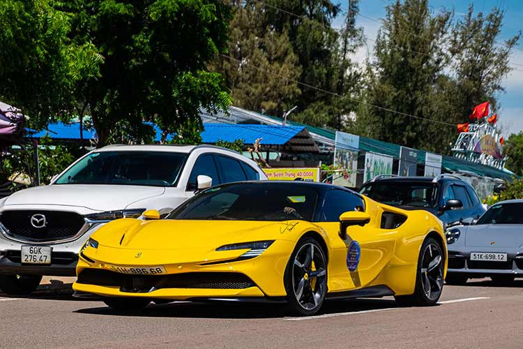 Còn các mẫu xe khác tham dự bao gồm McLaren 720S Spider, McLaren 650S Spider, Lamborghini Aventador LP700-4 Roadster, Lamborghini Huracan LP610-4, Lamborghini Huracan LP580-2,...
