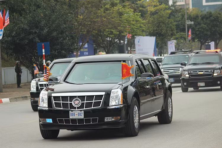 Đây là một điều đáng tiếc với những người mê xe tại Việt Nam. Nếu xuất hiện lần này, Việt Nam sẽ là quốc gia đầu tiên chào đón The Beast 2.0 vì mẫu xe này chưa ra khỏi lãnh thổ Mỹ. Tháng 9/2018, 2 chiếc Cadillac The Beast thế hệ mới đã chính thức lộ diện khi đưa ông Donald Trump đến New York tham dự Đại hội đồng Liên Hợp Quốc. Từ đó đến nay, ''Quái thú'' vẫn chưa được xuất ngoại lần nào.