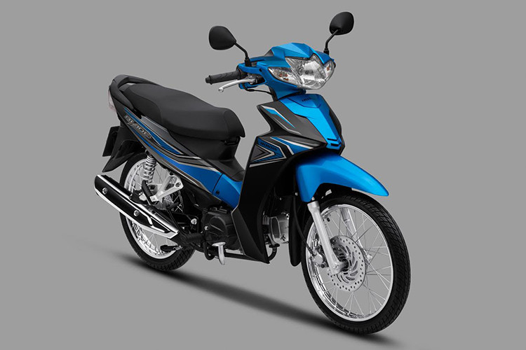 Honda Việt Nam vừa giới thiệu phiên bản mới cho mẫu xe máy Honda Blade 110cc với bộ tem xe được thiết kế lại. Đây là dòng xe máy phổ thông được giới trẻ tại Việt Nam khá ưa chuộng bởi sự đơn giản, tiện dụng.