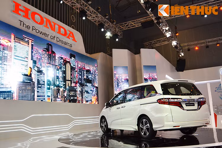 Odyssey được trang bị đầy đủ những tính năng an toàn chủ động và bị động để mọi hành khách trên xe thoải mái và yên tâm trên mọi hành trình.