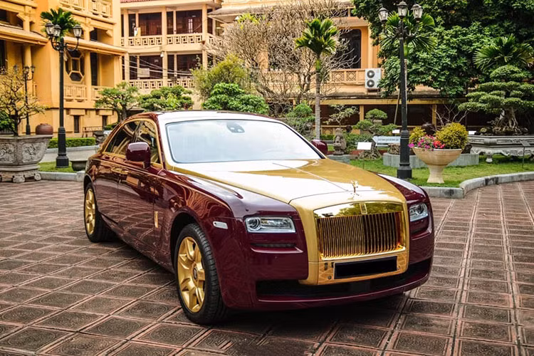 Rolls-Royce ma vang cua ong Trinh Van Quyet khong co 1 khach hoi mua
