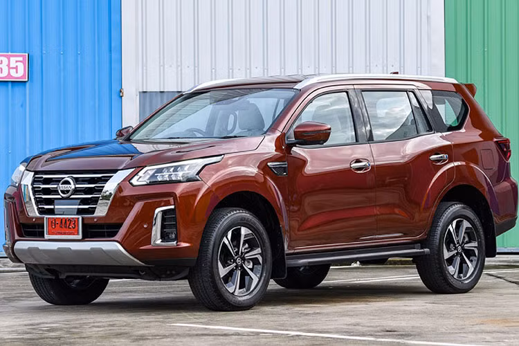 Lo thong tin ve Nissan Terra 2023 sap ra mat thi truong Viet Nam-Hinh-2