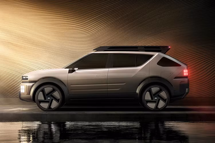 Tucson mới cũng sẽ được trang bị hệ thống hỗ trợ lái tự động cấp độ 2.5, giúp tăng cường an toàn và giảm tải cho người lái khi vận hành trên đường đô thị hoặc đường trường. Theo kế hoạch, Hyundai Tucson 2026 sẽ chính thức ra mắt toàn cầu vào quý III năm 2026. 