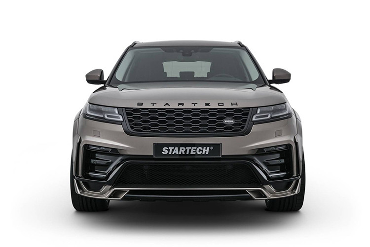 Phần đầu Range Rover Velar được Startech trang bị một bộ cản trước mới với cánh khuếch tán tích hợp, hốc hút gió lớn hơn so với nguyên bản.