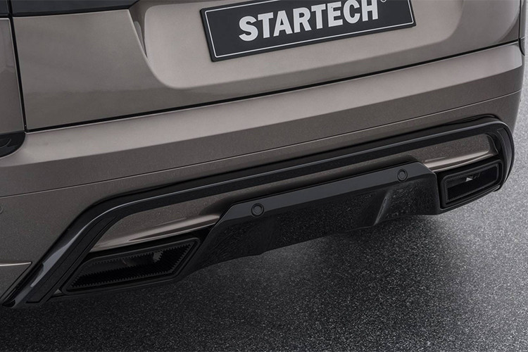 Mặc dù bổ sung thêm nhiều chi tiết khiến khoảng sáng gầm xe hạ thấp xuống, nhưng tổng thể vẫn hòa hợp với hệ thống treo khí nén có sẵn trên Velar, và chiếc xe Range Rover Vela Startech vẫn có thể thoải mái di chuyển bình thường trong khi đã hạ gầm tối đa 30 mm.