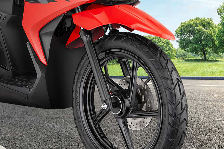 Xe được trang bị hệ thống phanh đĩa phía trước và phanh tang trống ở phía sau. Vành xe là loại hợp kim đa chấu cỡ 14 inch, đi kèm lốp không săm trước/sau có kích thước lần lượt là 80/90-14 và 90/90-14.