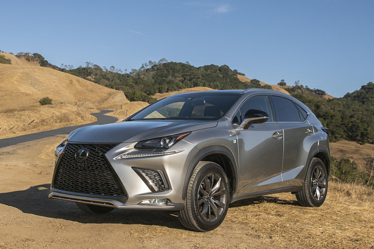 Lexus UX là mẫu SUV 5 chỗ cỡ nhỏ hạng sang duy nhất góp mặt trong danh sách những xe đáng tin cậy năm 2019 từ CR. Đây không phải là điều bất ngờ, khi từ trước đến nay Lexus luôn là một trong những thương hiệu xe sang được người dùng đánh giá cao ở độ tin cậy và như vận hành êm ái. Tại Việt Nam, Lexus UX đang được phân phối chính hãng dưới dạng nhập khẩu nguyên chiếc với giá bán từ 2,510 tỷ đồng.