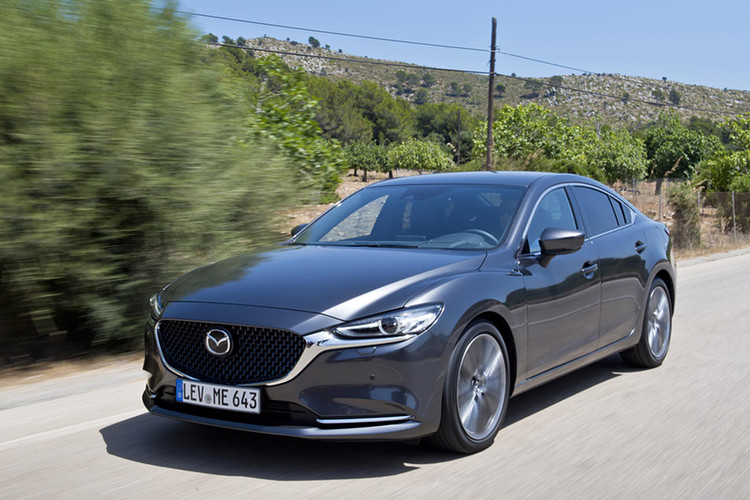 Mazda6 là mẫu xe thứ 2 của hãng Mazda có mặt trong danh sách này, hiện tại ở Bắc Mỹ Mazda6 đã bước sang thế hệ mới (Gen 3), trong khi đó tại Việt Nam đang bán phiên bản nâng cấp facelift. Mazda6 được người dùng Việt đánh giá cao ở thiết kế, trang bị tiện nghi an toàn và giá bán hợp lý (khởi điểm từ 819 triệu đồng cho phiên bản 2.0L)