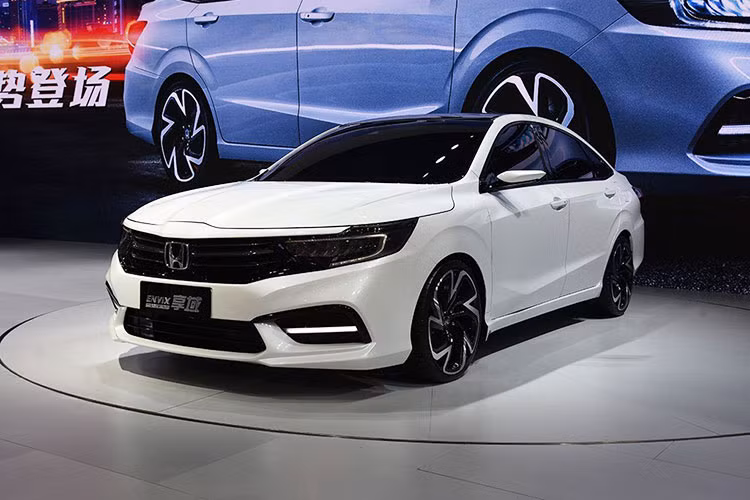 Envix thực chất chỉ là một phiên bản thay đổi thiết kế của mẫu sedan Honda Crider 2019 đã ra mắt thị trường Trung Quốc vào hồi tháng 9 năm ngoái. Tuy nhiên, nếu như Envix là sản phẩm của liên doanh Dongfeng-Honda thì Crider lại do liên doanh Guangzhou-Honda xuất xưởng.