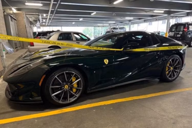 Tim thay Ferrari 812 GTS hon 14 ty dong bi trom nho AirPods