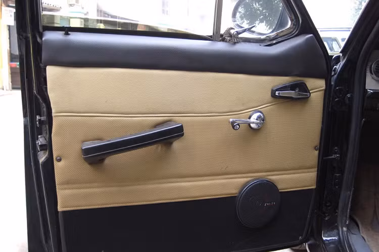 Volga ở Việt Nam gắn liền với địa vị xã hội thời bao cấp nên nó luôn có một chỗ đứng khá lớn trong lòng người dân, đi kèm với nó là bao ước muốn của một thời mà nhiều người đã ví như "châm ngôn" - "Sống đi Volga, chết làm ma Mai Dịch".