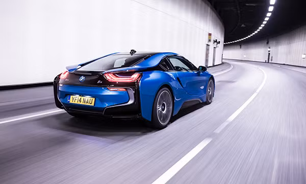 BMW chuan bi trinh lang phien ban i8 