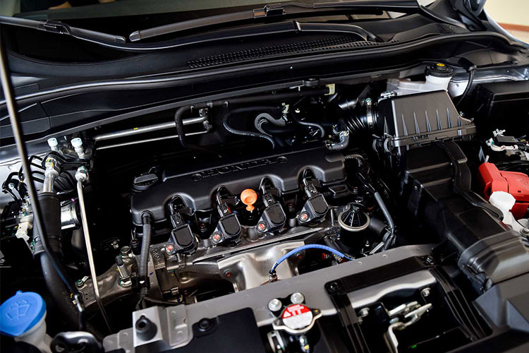 Được giới thiệu tại Nhật Bản vào năm 2013, mẫu Honda HR-V đã tạo ra bước đột phá trong phân khúc B-SUV, trở thành mẫu xe được ưa chuộng và bán chạy tại nhiều quốc gia trên thế giới. Tính từ tháng 12/2013 đến tháng 01/2018, HR-V đã ghi nhận mức doanh số ấn tượng với hơn 1,5 triệu chiếc được bán ra trên toàn cầu.