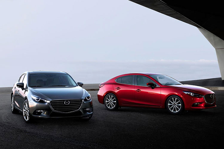 Mức giá xe Mazda3 2020 khởi điểm từ 719 triệu cho tới 939 triệu đồng, tăng tới 189 triệu đồng so với thế hệ cũ ở phiên bản cao cấp nhất.